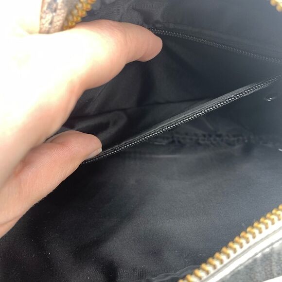 Victoria’s Secret silver metallic crossbody purse - Picture 5 of 8